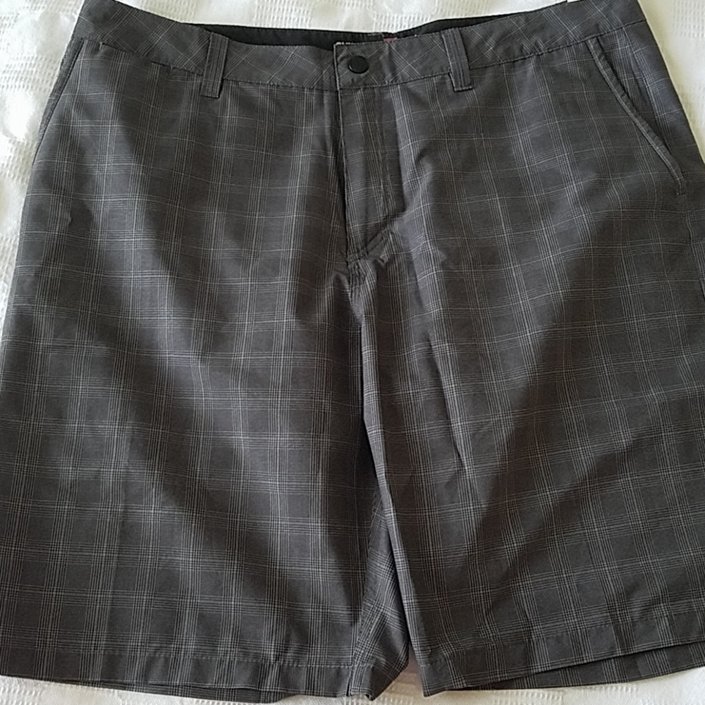 Mens Quiksilver shorts
